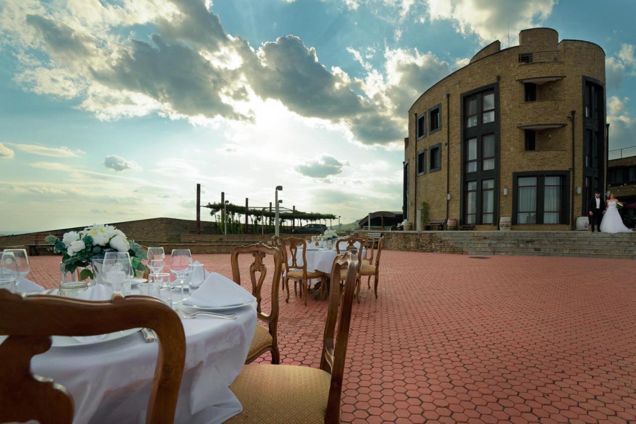 Hotel Soli Invicto Elenovo  Buitenkant foto